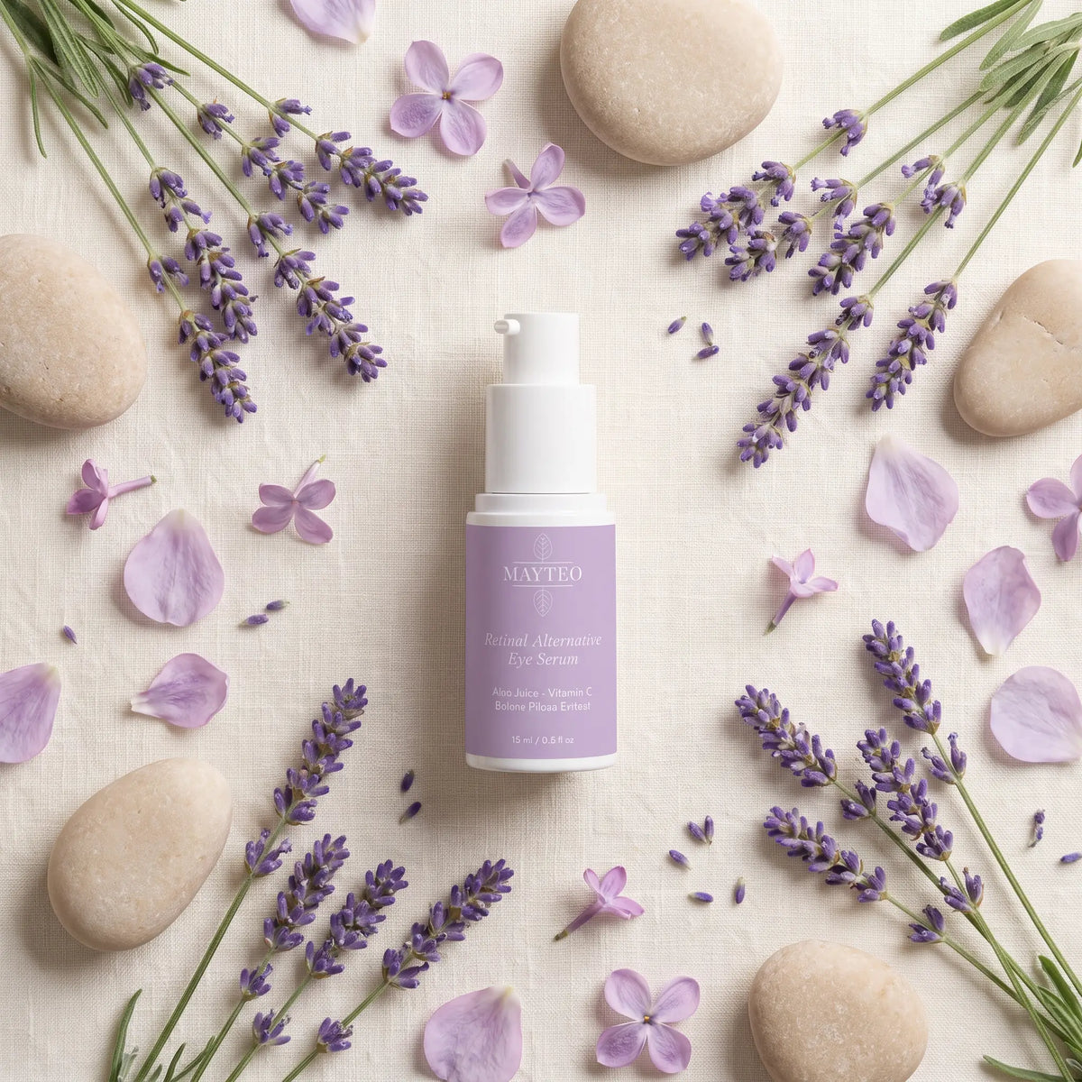 Mayteo Retinol Alternative Eye Serum, flat lay met natuurlijke elementen